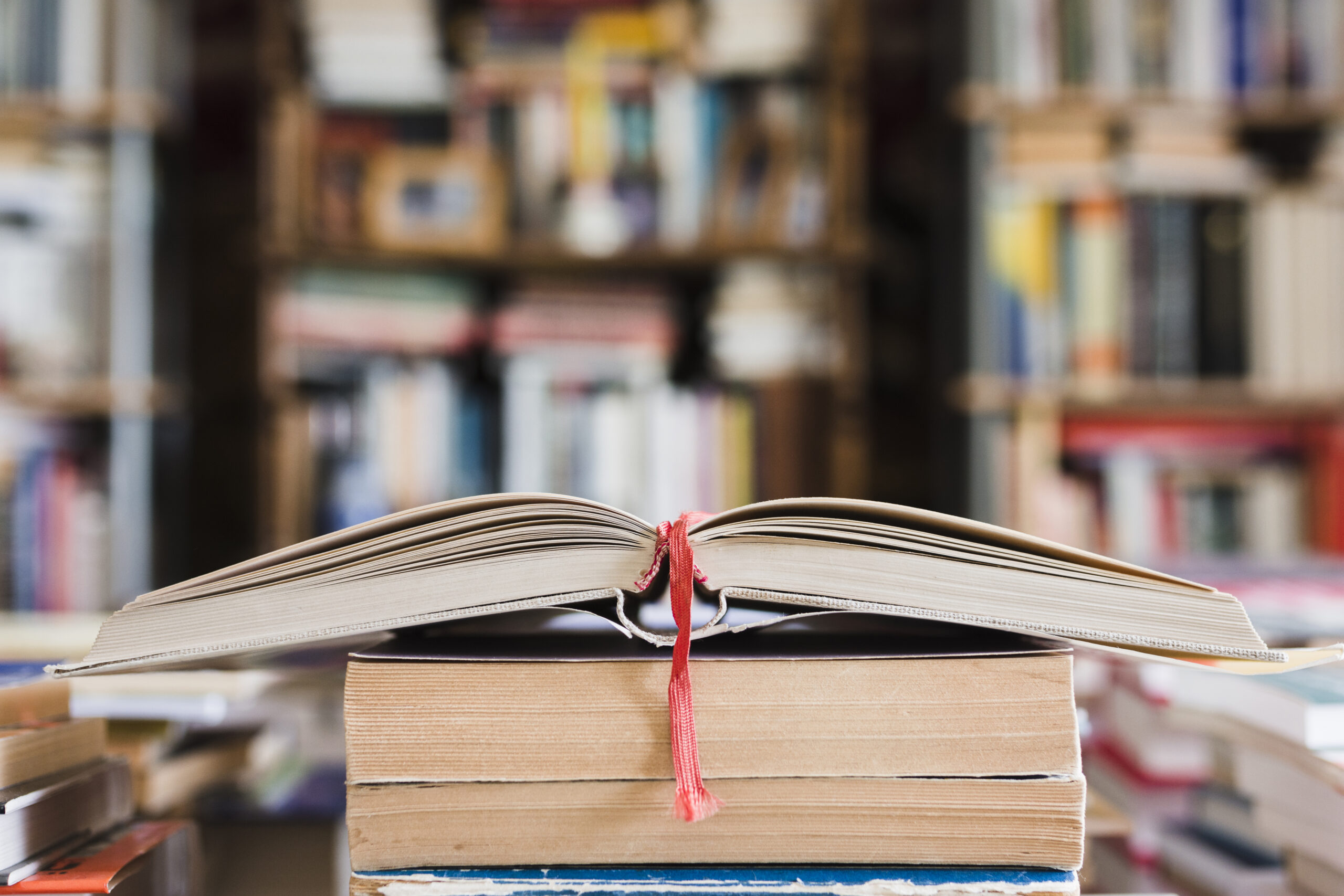 pile-books-bookstore